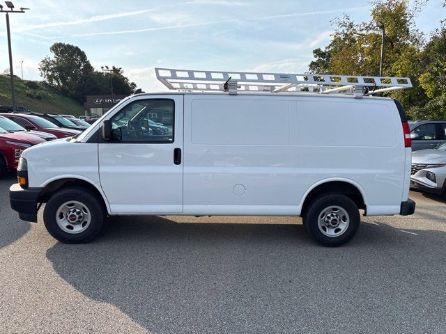 2022 GMC Savana 2500 Work Van