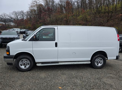 2025 GMC Savana 2500 Work Van