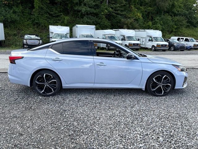 2023 Nissan Altima SR