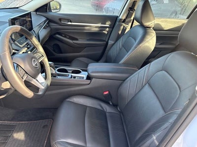 2025 Nissan Altima 2.5 SR