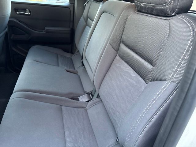2024 Nissan Frontier Crew Cab SV