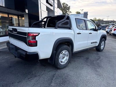 2024 Nissan Frontier Crew Cab SV
