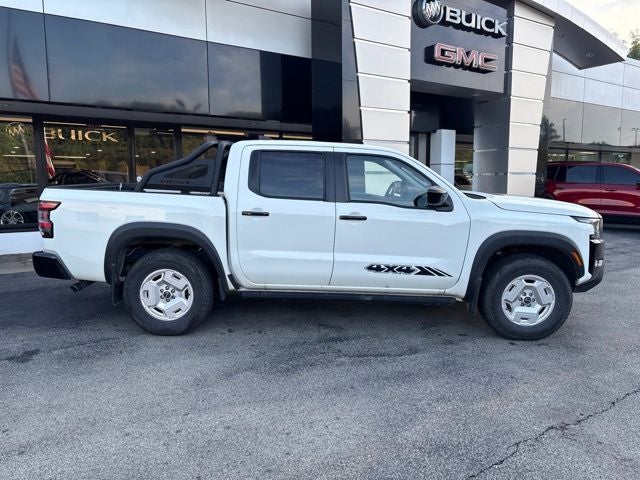 2024 Nissan Frontier Crew Cab SV