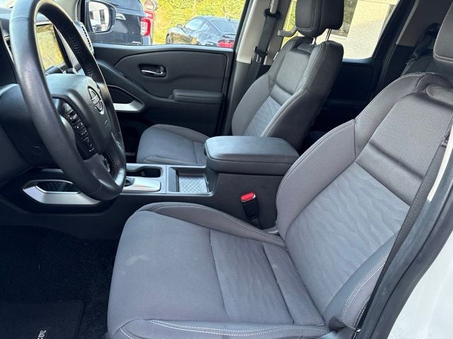2024 Nissan Frontier Crew Cab SV