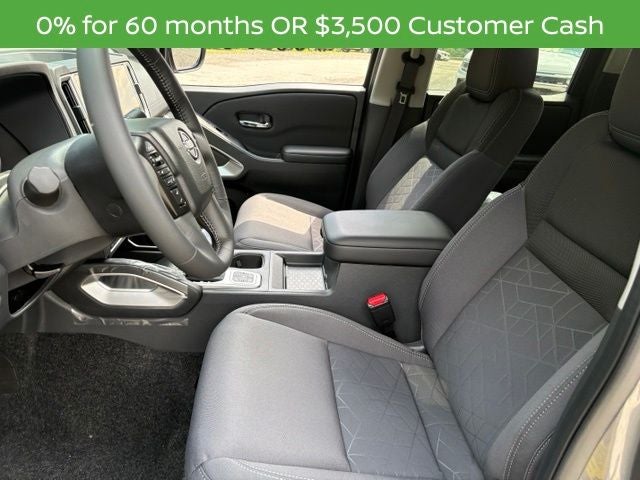 2026 Nissan Frontier Crew Cab SV