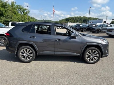 2019 Toyota RAV4 XLE Premium