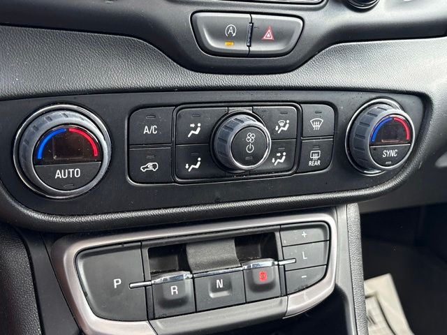 2023 GMC Terrain AT4