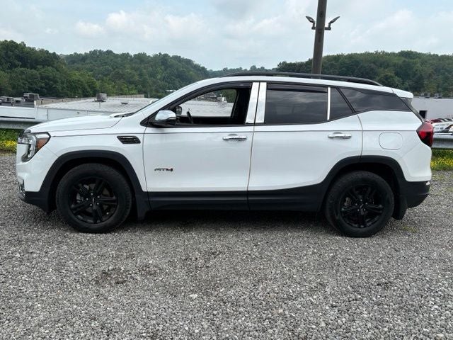 2023 GMC Terrain AT4