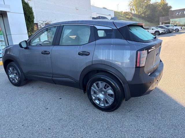 2025 Nissan Kicks S
