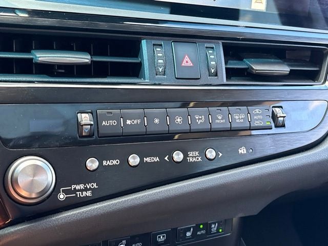 2024 Lexus ES 300h