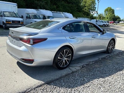 2024 Lexus ES 300h