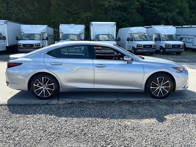 2024 Lexus ES 300h