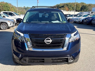2022 Nissan Pathfinder SV