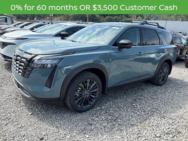 2026 Nissan Pathfinder SL