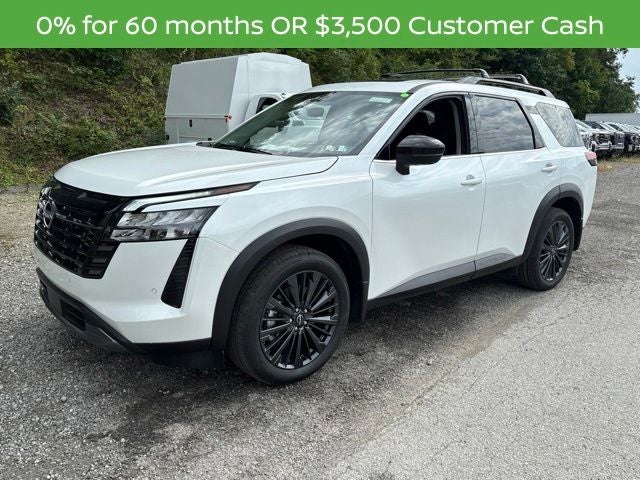 2026 Nissan Pathfinder SL