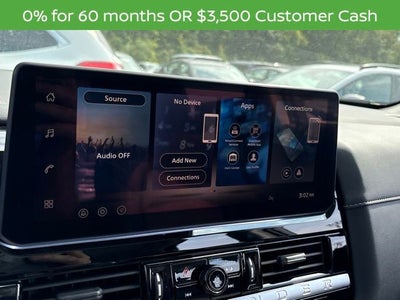 2026 Nissan Pathfinder SL