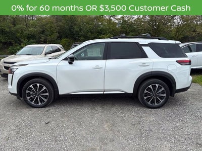 2026 Nissan Pathfinder Platinum