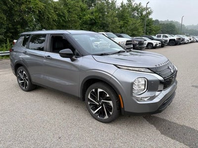 2022 Mitsubishi Outlander Black Edition