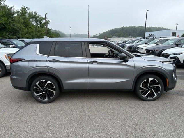 2022 Mitsubishi Outlander Black Edition