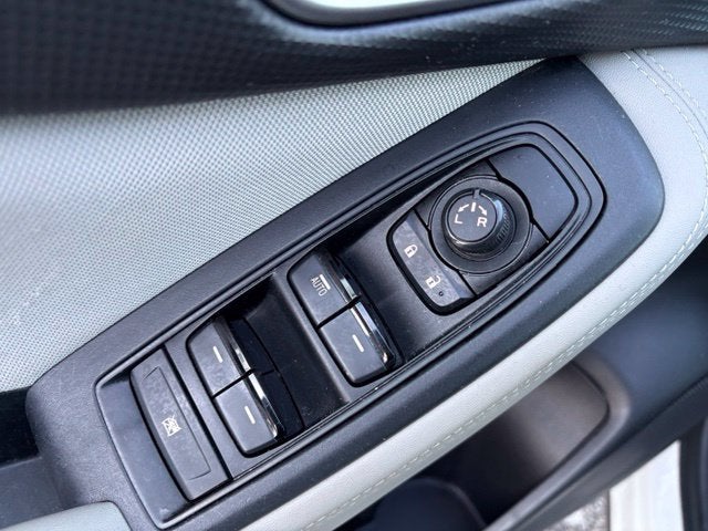 2023 Subaru Forester Base