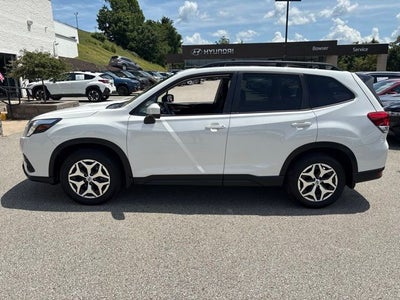 2024 Subaru Forester Premium