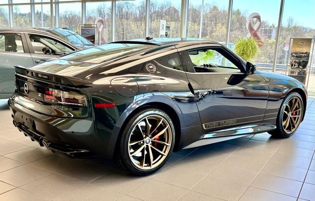 2026 Nissan Z Heritage Edition (Z32 Midnight Purple)