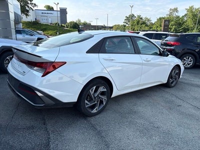 2025 Hyundai Elantra Hybrid SEL Sport