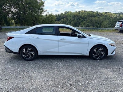2025 Hyundai Elantra Hybrid SEL Sport